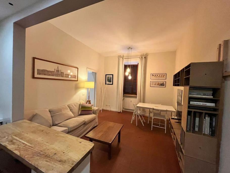 Colosseum Apartment - Your Cozy Roman Escape Extérieur photo